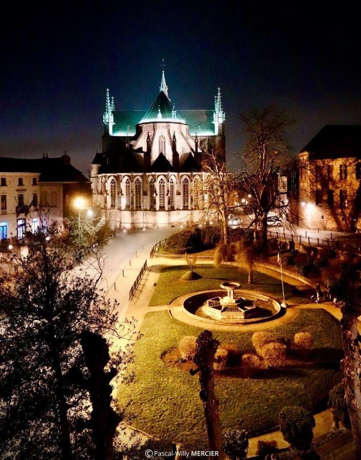 Luxury Apartment Mons City Center Esterno foto